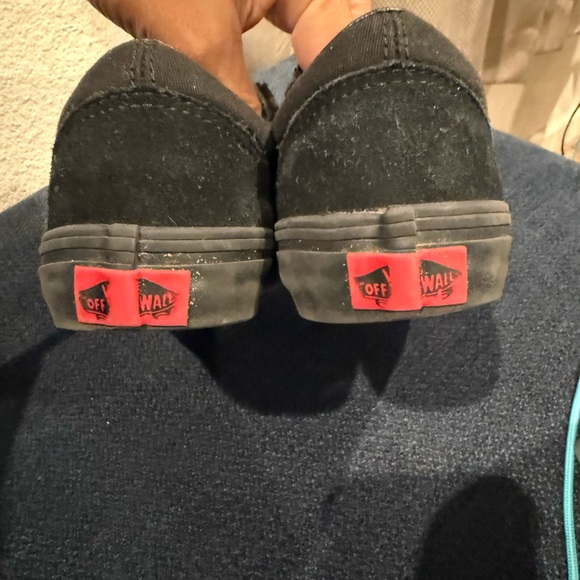 Vans Kids Black suede Velcro Sneakers - Picture 3 of 5